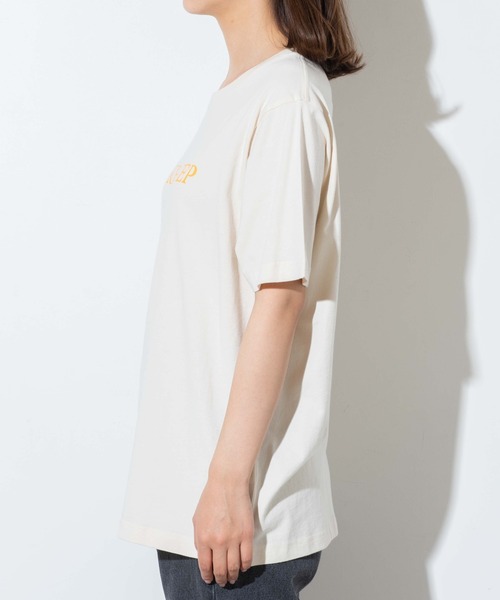 WEGO（ウィゴー）の「WEGO/ロゴプリントTシャツ（Tシャツ/カットソー・レディース・サックスブルー/アイボリー・SMALL/MEDIUM/LARGE/X-LARGE）」の19枚目の写真