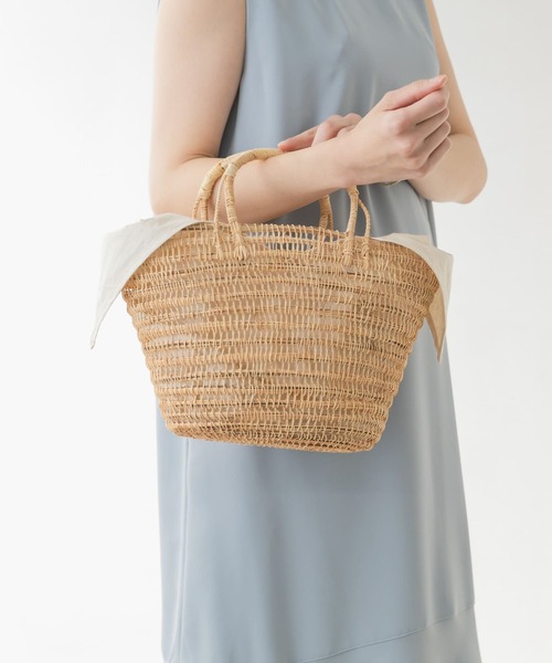 F by ROSSO(エフバイロッソ)の「F by ROSSO インナーバッグ付きかごバッグ(かごバッグ・レディース・ナチュラル/ブラック・-)」の2枚目の写真