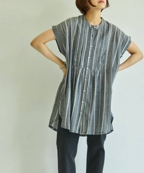 Auntie Rosa Holiday(アンティローザホリデー)の「ピンタックフレンチスリーブチュニック(チュニック・レディース・ホワイト×グレー/ホワイト×ブルー・FREE)」の13枚目の写真