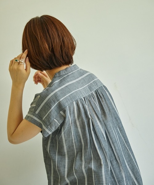 Auntie Rosa Holiday(アンティローザホリデー)の「ピンタックフレンチスリーブチュニック(チュニック・レディース・ホワイト×グレー/ホワイト×ブルー・FREE)」の16枚目の写真