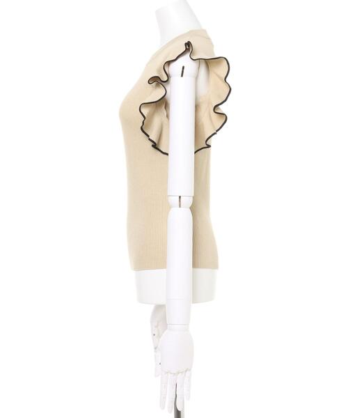 INGNI（イング）の「袖フリル配色ニット（ニット/セーター・レディース・ブラック×ホワイト/ホワイト×ブラック/ミント/ピンクベージュ/ベージュ・M）」の7枚目の写真