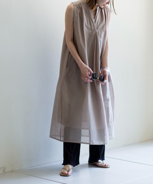 prose verse（プロズヴェール）の「インド綿スタンドカラーノースリワンピース（ワンピース・レディース・ブラック/ベージュ/レッド・ﾌﾘ-）」の7枚目の写真