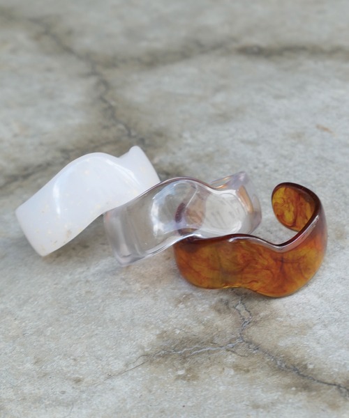 CORNERS（コーナーズ）の「クリアウェーブバングル（バングル/リストバンド・レディース・ホワイト/ブラウン/クリア・FREE）」の15枚目の写真