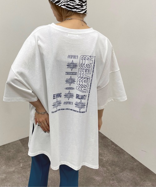 apres jour mignon(アプレジュールミニョン)の「アソートBIGスリットT2【ZOZOTOWN限定アイテム】(Tシャツ/カットソー・レディース・オフホワイト/ナチュラル/ブラック系その他2/その他/ダークブルー/ブラック/ブラック系その他/ホワイト系その他3/ホワイト系その他/ホワイト系その他2・フリー/X-LARGE)」の5枚目の写真