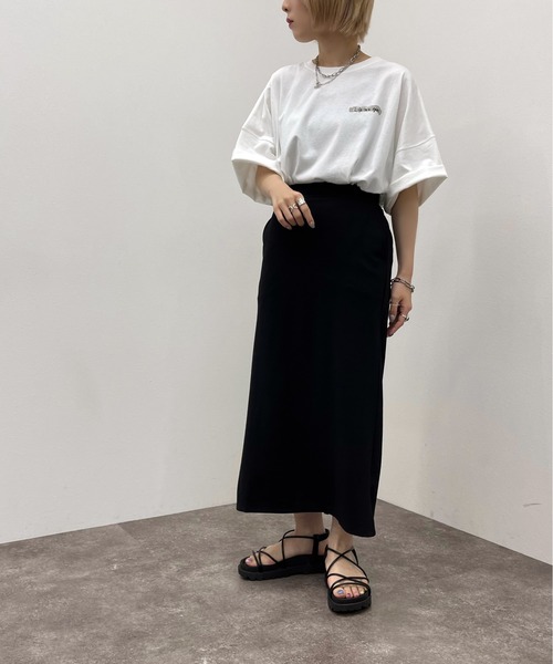 apres jour mignon(アプレジュールミニョン)の「アソートBIGスリットT2【ZOZOTOWN限定アイテム】(Tシャツ/カットソー・レディース・オフホワイト/ナチュラル/ブラック系その他2/その他/ダークブルー/ブラック/ブラック系その他/ホワイト系その他3/ホワイト系その他/ホワイト系その他2・フリー/X-LARGE)」の15枚目の写真