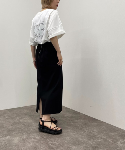 apres jour mignon(アプレジュールミニョン)の「アソートBIGスリットT2【ZOZOTOWN限定アイテム】(Tシャツ/カットソー・レディース・オフホワイト/ナチュラル/ブラック系その他2/その他/ダークブルー/ブラック/ブラック系その他/ホワイト系その他3/ホワイト系その他/ホワイト系その他2・フリー/X-LARGE)」の16枚目の写真