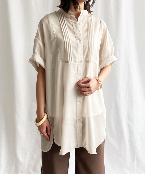 GeeRA(ジーラ)の「スタンドカラーシアーブラウス(シャツ/ブラウス・レディース・オフホワイト/ブラック/ライトベージュ・MEDIUM)」の3枚目の写真