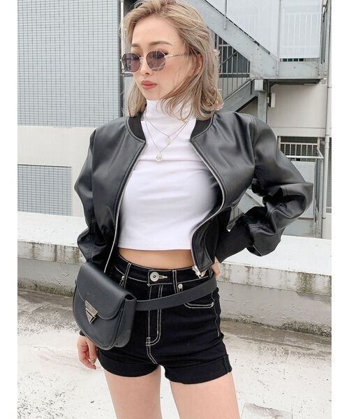 GYDA(ジェイダ)の「ウエストシェイプフェイクレザーショートブルゾン(ブルゾン・レディース・ブラック/アイボリー・FREE)」の22枚目の写真