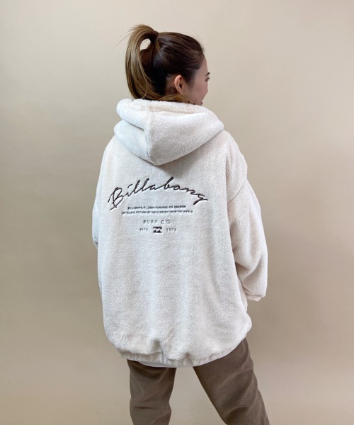 BILLABONG(ビラボン)の「BILLABONG/ビラボン ビッグシルエット バックプリント フェイクファージャケット BB014-022(その他アウター・レディース・ホワイト/ブラック/ブラウン・M/L)」の21枚目の写真