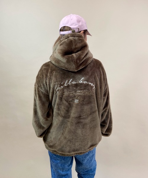 BILLABONG(ビラボン)の「BILLABONG/ビラボン ビッグシルエット バックプリント フェイクファージャケット BB014-022(その他アウター・レディース・ホワイト/ブラック/ブラウン・M/L)」の20枚目の写真