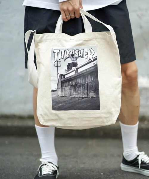 THRASHER(スラッシャー)の「PHOTO TOTE SHOULDER M BAG/スラッシャーコットントートバッグ(トートバッグ・メンズ・ホワイト×ブルー/ホワイト×ブラック・FREE)」の16枚目の写真