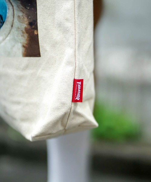 THRASHER(スラッシャー)の「PHOTO TOTE SHOULDER M BAG/スラッシャーコットントートバッグ(トートバッグ・メンズ・ホワイト×ブルー/ホワイト×ブラック・FREE)」の18枚目の写真
