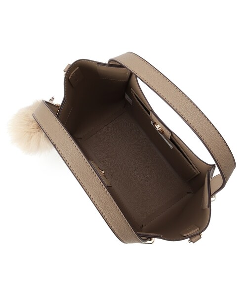 DRESKIP(ドレスキップ)の「◆ラビポン/スカーフ付き一枚皮風トート(トートバッグ・レディース・ベージュ/ワインレッド/ブラック/グレー・00)」の8枚目の写真