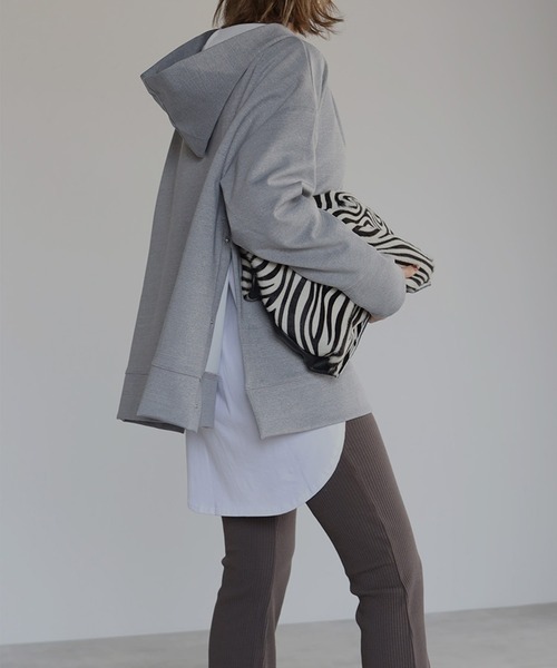 Bonjour Sagan（ボンジュールサガン）の「ライトダンボールスキッパーパーカー（パーカー・レディース・グレー・FREE）」の4枚目の写真