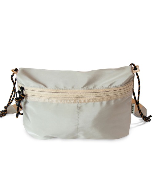TAIKAN（テイケン）の「【TAIKAN / テイケン】SACOCHE BAG LARGE  / サコッシュ（ショルダーバッグ・メンズ・ベージュ・LARGE）」の4枚目の写真