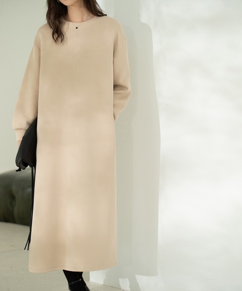 SAISON DE PAPILLON(セゾンドパピヨン)の「オーバーサイズトレーナーワンピース(ワンピース・レディース・ブラック/ベージュ/パープル/チャコール・S/M/L)」の20枚目の写真