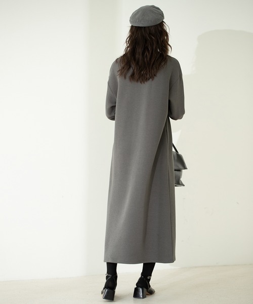 SAISON DE PAPILLON(セゾンドパピヨン)の「オーバーサイズトレーナーワンピース(ワンピース・レディース・ブラック/ベージュ/パープル/チャコール・S/M/L)」の7枚目の写真