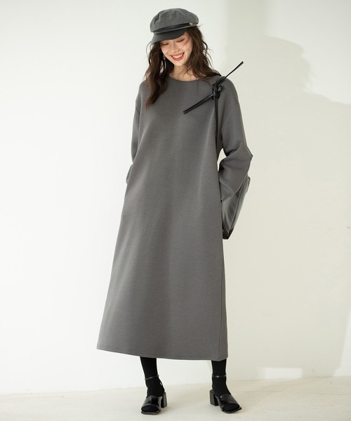 SAISON DE PAPILLON(セゾンドパピヨン)の「オーバーサイズトレーナーワンピース(ワンピース・レディース・ブラック/ベージュ/パープル/チャコール・S/M/L)」の8枚目の写真