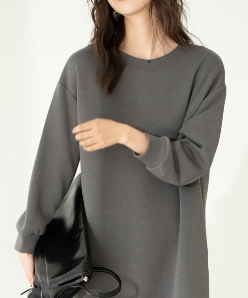 SAISON DE PAPILLON(セゾンドパピヨン)の「オーバーサイズトレーナーワンピース(ワンピース・レディース・ブラック/ベージュ/パープル/チャコール・S/M/L)」の13枚目の写真