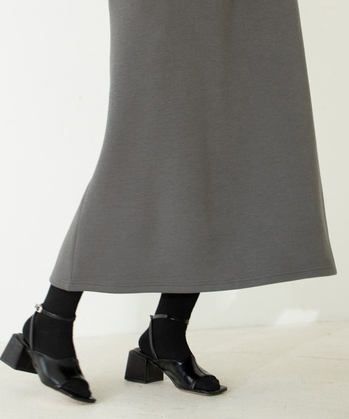 SAISON DE PAPILLON(セゾンドパピヨン)の「オーバーサイズトレーナーワンピース(ワンピース・レディース・ブラック/ベージュ/パープル/チャコール・S/M/L)」の15枚目の写真