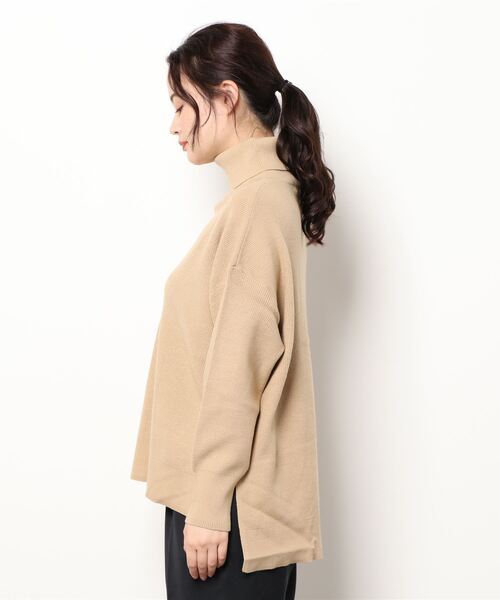 Lugnoncure（ルノンキュール）の「畦ボトルネックチュニックニット（ニット/セーター・レディース・ブラック/ベージュ/グレー/ブルー・ﾌﾘ-）」の5枚目の写真