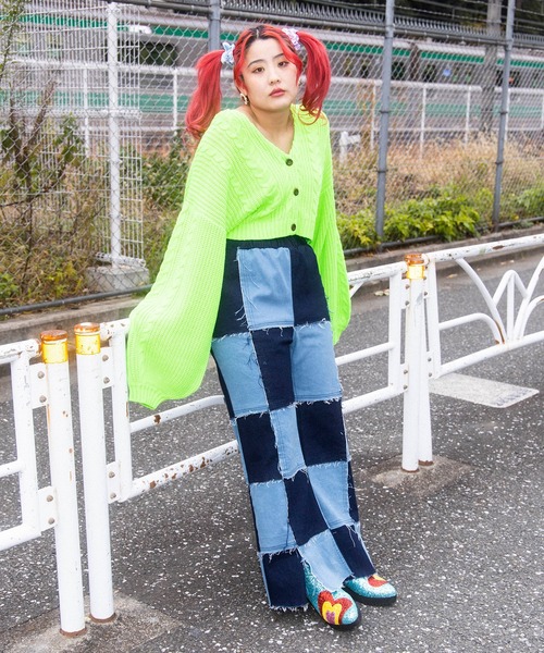 PUNYUS(プニュズ)の「クロップドケーブルニットカーディガン(カーディガン/ボレロ・レディース・ブラック/ライム/アイボリー/ライトパープル・1/2/4/3)」の15枚目の写真