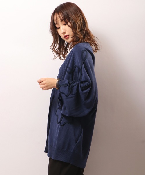 FUNALIVE(ファンアライブ)の「Abanicos コード刺繍 ワイドスリーブ カーディガン(カーディガン/ボレロ・レディース・ブルー/ブラック/グリーン・L/M)」の12枚目の写真
