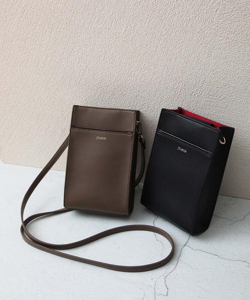 jouetie（ジュエティ）の「【jouetie/ジュエティ】スクエア縦長スリムポシェット 　スマホポーチミニショルダーバッグ（ショルダーバッグ・レディース・ブラック/シルバー/ブラック系その他/ベージュ系その他・FREE）」の5枚目の写真