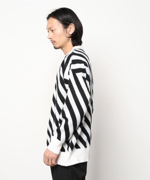 rehacer（レアセル）の「rehacer : Slash Border Wide Knit / スラッシュボーダーワイド ニット（ニット/セーター・メンズ・ブラック/ブルー・LARGE/X-LARGE/MEDIUM/SMALL）」の3枚目の写真