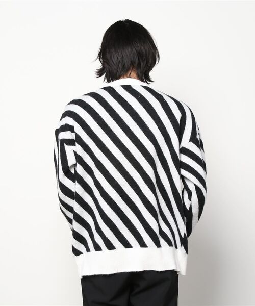 rehacer（レアセル）の「rehacer : Slash Border Wide Knit / スラッシュボーダーワイド ニット（ニット/セーター・メンズ・ブラック/ブルー・LARGE/X-LARGE/MEDIUM/SMALL）」の4枚目の写真