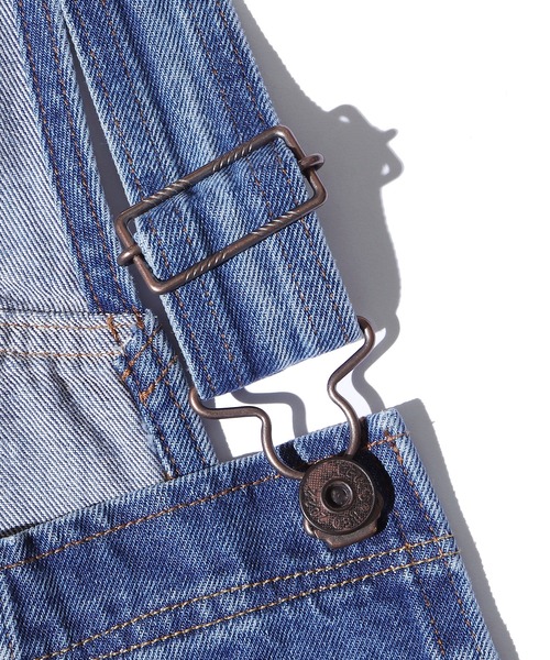 Levi's RED（リーバイスレッド）の「Levi's(R) RED/リーバイスレッド LR UTILITY OVERALL ユーティリティ オーバーオール（サロペット/オーバーオール・レディース・ベージュ/インディゴブルー・S）」の6枚目の写真