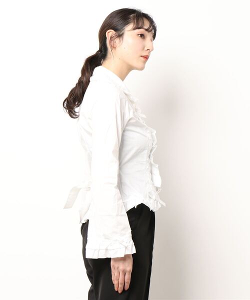 BODYLINE(ボディライン)の「レディース はしごレース×リボン×フリルがキュートなベルスリーブブラウス 長袖(3type)(シャツ/ブラウス・レディース・ホワイト/ブラック/ホワイト×ブラック・2L/4L/M/S/L)」の5枚目の写真
