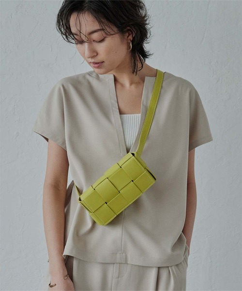 miette（ミエット）の「ｴｺﾚｻﾞｰ編み込み2wayﾐﾆﾊﾞｯｸﾞ（ショルダーバッグ・レディース・オフホワイト/ブラック/イエロー系その他・FREE）」の10枚目の写真