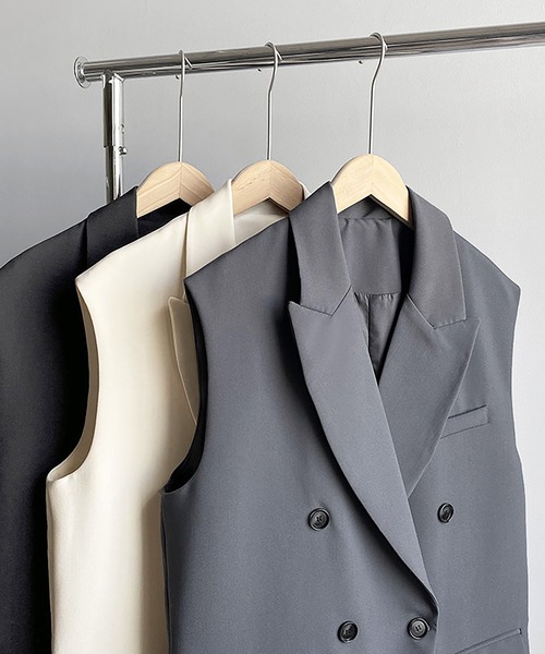 Ulysses（ユリシス）の「テーラードノースリーブジャケット（ベスト・レディース・グレー/ブラック/ベージュ・M/L）」の10枚目の写真