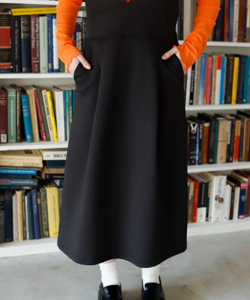 Birthday room（バースデイルーム）の「シンプルVネックジャンスカ（ジャンパースカート・レディース・ブラック・FREE）」の9枚目の写真