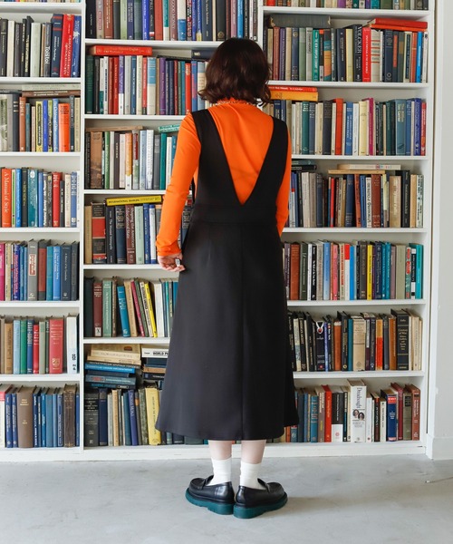 Birthday room（バースデイルーム）の「シンプルVネックジャンスカ（ジャンパースカート・レディース・ブラック・FREE）」の4枚目の写真