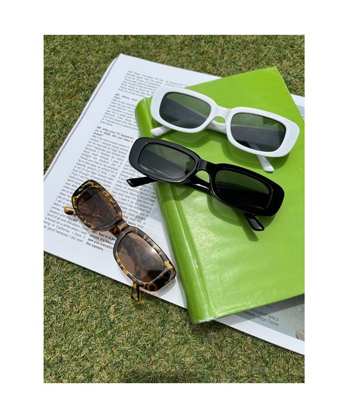 WC(ダブル シー)の「スクエアフレームトイグラス(サングラス・レディース・ブラウン/ホワイト/ブラック・FREE)」の9枚目の写真