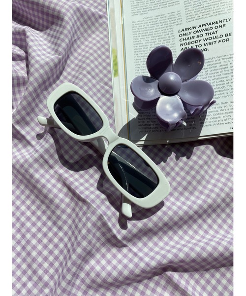 WC(ダブル シー)の「スクエアフレームトイグラス(サングラス・レディース・ブラウン/ホワイト/ブラック・FREE)」の5枚目の写真