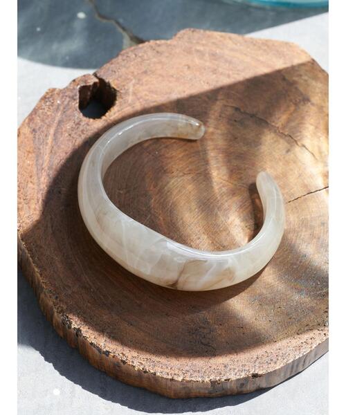 earth music&ecology（アースミュージックアンドエコロジー）の「マーブルカラーバングル（ブレスレット・レディース・ベージュ/ブルー・FREE）」の13枚目の写真