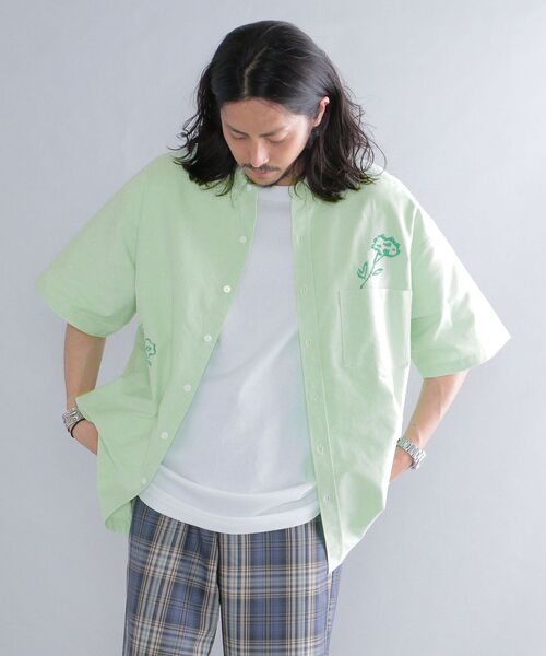 SHIPS(シップス)の「*SHIPS: ROOTS ビッグシルエット フラワー エンブロイダリー ボタンダウン ショートスリーブ シャツ(シャツ/ブラウス・メンズ・オリーブ/ブルー/ライトグリーン/ロイヤルブルー・MEDIUM/LARGE/X-LARGE)」の21枚目の写真