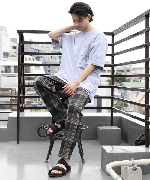 8(eight)(エイト)の「チェックワイドテーパードパンツ(チノパンツ・メンズ・アイボリー/ブラック系その他/グレー系その他/ブラウン/ブラック系その他2/チャコール/ベージュ・LARGE/MEDIUM)」の16枚目の写真