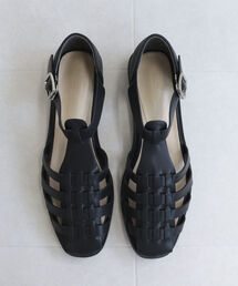 fredy emue | フラットスクエア グルカサンダル(サンダル)