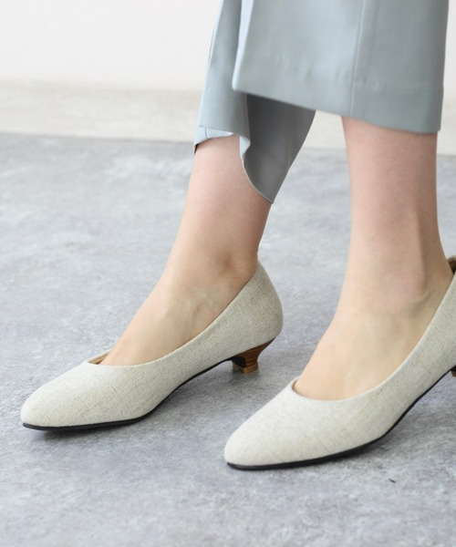 ALETTA(アレッタ)の「ALETTA-アレッタ- 究極のプレーンパンプス -ポインテッドトゥ 3cmヒール-(パンプス・レディース・モカ/ダークブラック/グレイッシュベージュ/グレー/ブラック/ライトグレー/ベージュ系その他/アッシュグレー/クリアブラック/ブルー系その他/ピンクベージュ/杢グレー/トップグレー/ブラック系/ナチュラル・23.5cm/24.5cm/24.0cm/23.0cm/25.0cm/22.0cm/25.5cm/22.5cm/26.0cm/21.5cm)」の12枚目の写真
