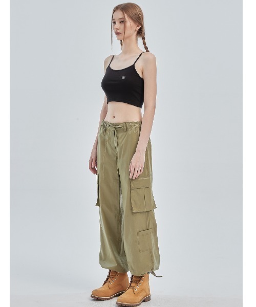 CRANK（クランク）の「A'GEM/9 × .kom『CRANK/クランク』BASIC CROP SLEEVELESS/ベーシック クロップド丈 スリーブレス キャミソール（キャミソール・レディース・ホワイト/ブラック・FREE）」の8枚目の写真