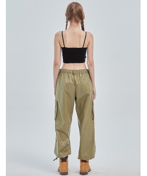 CRANK（クランク）の「A'GEM/9 × .kom『CRANK/クランク』BASIC CROP SLEEVELESS/ベーシック クロップド丈 スリーブレス キャミソール（キャミソール・レディース・ホワイト/ブラック・FREE）」の10枚目の写真