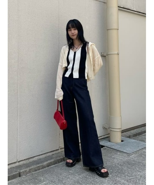 MOUSSY（マウジー）の「FRONT BUTTON KNIT タンクトップ（タンクトップ・レディース・ブルー/ブラック/キナリ・FREE）」の22枚目の写真