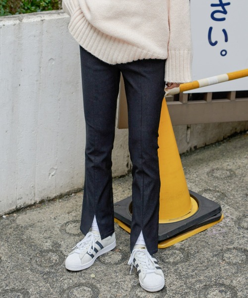 Auntie Rosa Holiday(アンティローザホリデー)の「ストレッチセンタースリットスラックス / サイズ展開あり(スラックス・レディース・ブラック/ピンク/グリーン・SMALL/MEDIUM)」の2枚目の写真