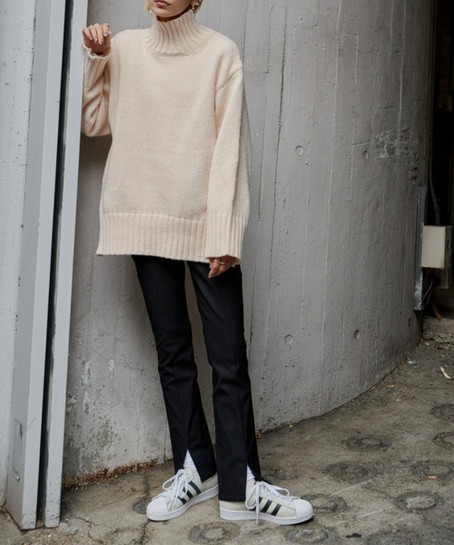 Auntie Rosa Holiday(アンティローザホリデー)の「ストレッチセンタースリットスラックス / サイズ展開あり(スラックス・レディース・ブラック/ピンク/グリーン・SMALL/MEDIUM)」の13枚目の写真