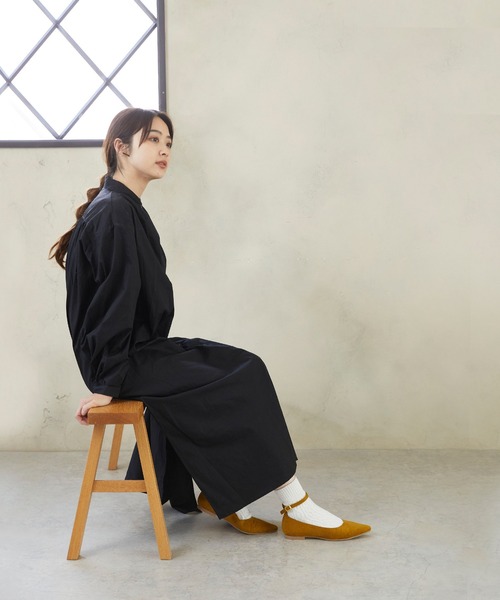 menue(メヌエ)の「【ふわっと軽い エアスイート】 アンクルストラップ ポインテッドトゥ フラットパンプス(パンプス・レディース・ブラック/ブラウン/イエロー/グリーン/アイボリー/ブラック系その他/グレイッシュベージュ/ネイビー/シルバー・22.5cm/23.5cm/24.5cm/25.5cm/23.0cm/24.0cm/25.0cm/26.0cm/21.5cm/22.0cm)」の22枚目の写真