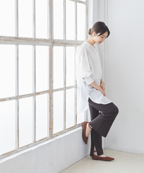 menue(メヌエ)の「【ふわっと軽い エアスイート】 アンクルストラップ ポインテッドトゥ フラットパンプス(パンプス・レディース・ブラック/ブラウン/イエロー/グリーン/アイボリー/ブラック系その他/グレイッシュベージュ/ネイビー/シルバー・22.5cm/23.5cm/24.5cm/25.5cm/23.0cm/24.0cm/25.0cm/26.0cm/21.5cm/22.0cm)」の17枚目の写真